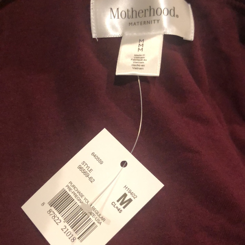 NWT! Motherhood Maternity Off the shoulder maternity gown (photo shoot dress) - Picture 6 of 8